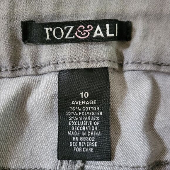 Roz & Ali Gray Straight Leg Denim Jeans - Picture 4 of 13